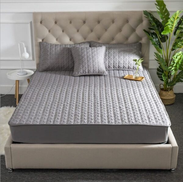 Macastle Upholstered platform Bed Frame